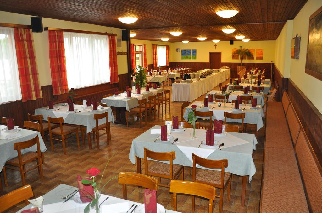Gasthof Zur Linde Sankt Andrä bei Frauenkirchen Екстериор снимка